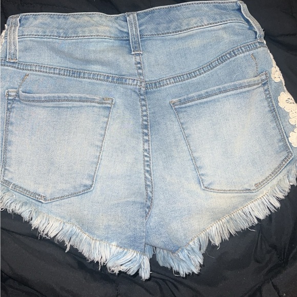 Mossimo demim High Rise Shorts - Picture 2 of 3